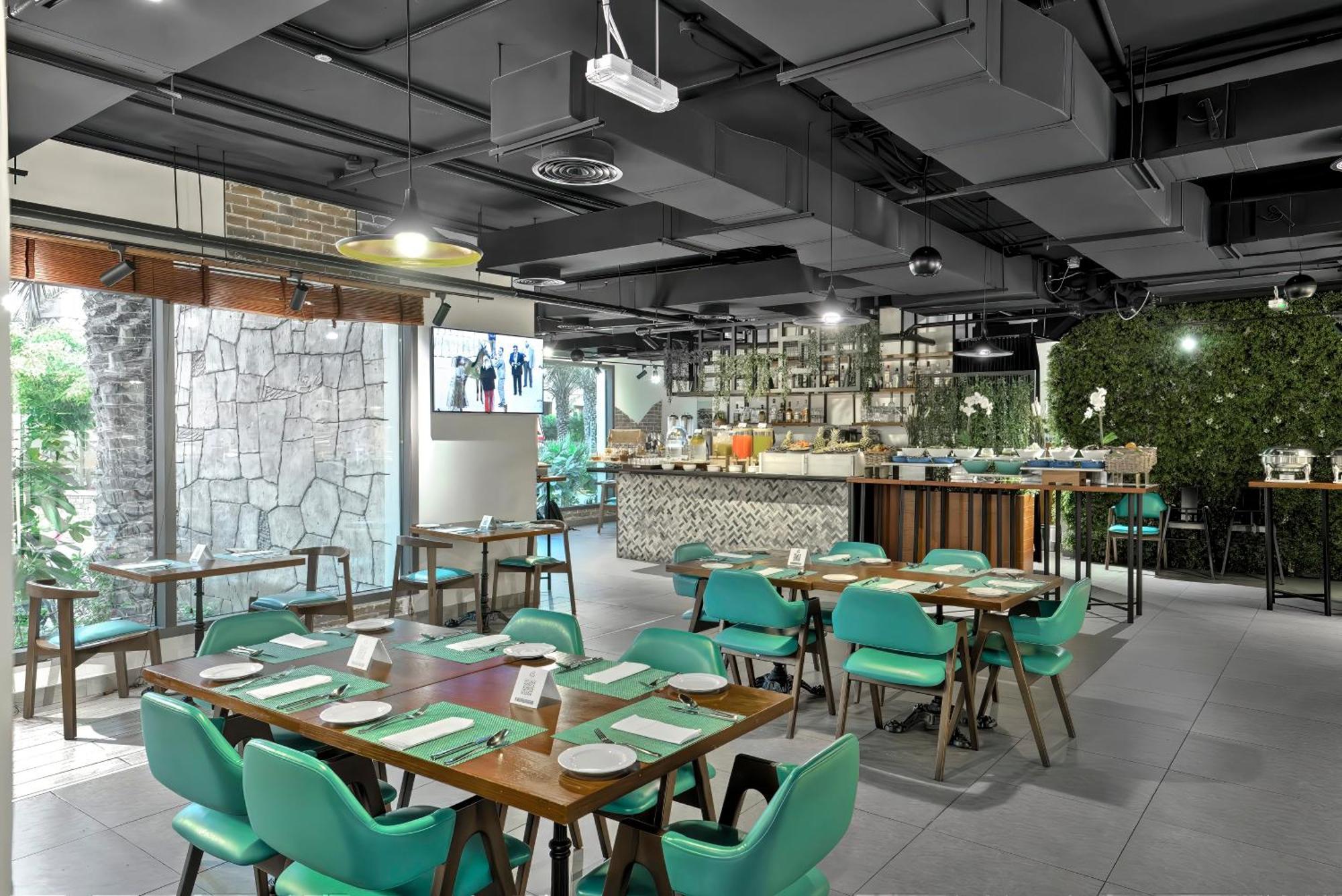 Wyndham Residences The Palm सहारा 5*